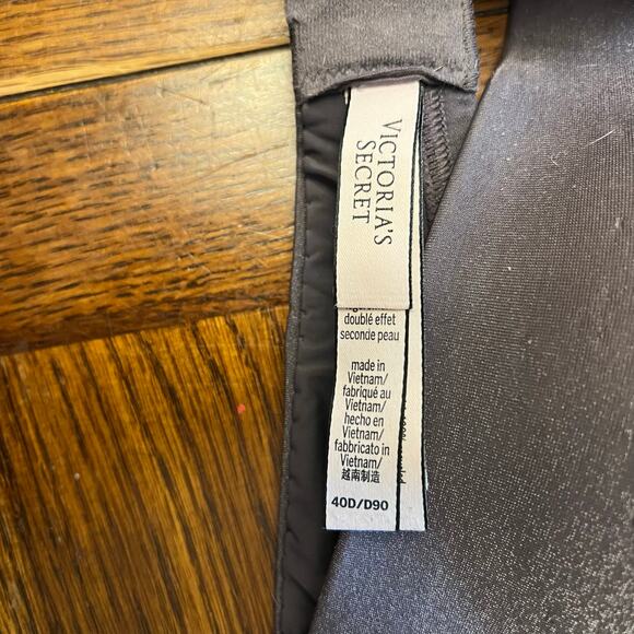 VS Lightly Lined Wireless T-Shirt Bra 40D - Picture 8 of 10